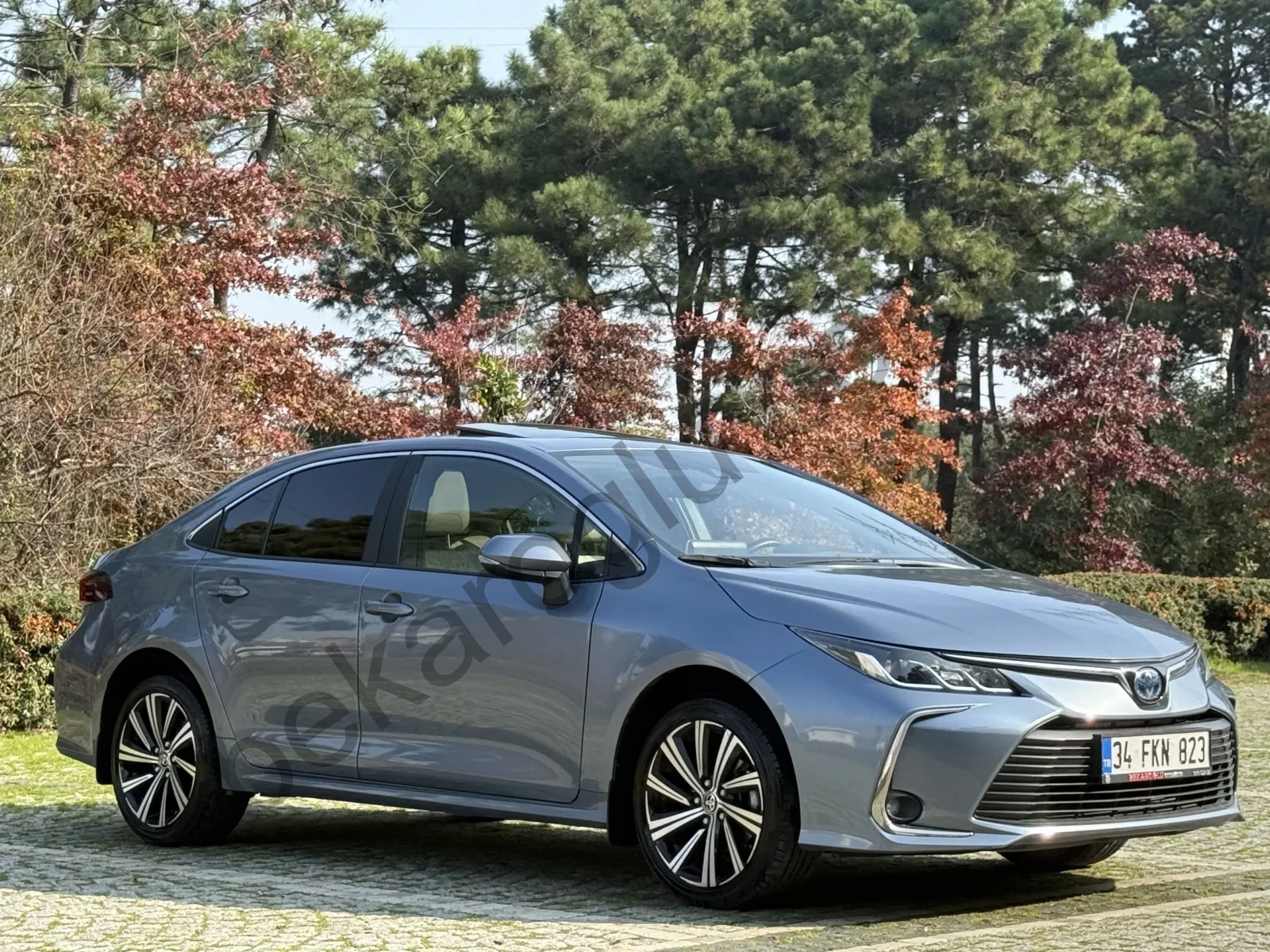 TOYOTA COROLLA 1.8 HYBRID FLAME X-PACK E-CVT - 2